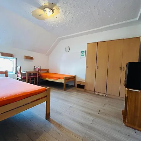 Hostel For Rent 